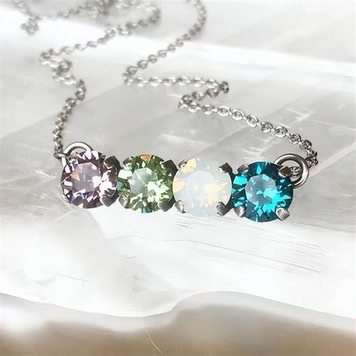 菲律賓珠寶首飾設計 東南亞藝術與彩色寶石在初夏穿搭中的點睛之筆